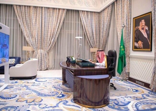 برئاسة خادم الحرمين الشريفين .. مجلس الوزراء يعقد جلسته ـ عبر الاتصال المرئي ـ برئاسة خادم الحرمين الشريفين .. مجلس الوزراء يعقد جلسته ـ عبر الاتصال المرئي ـ