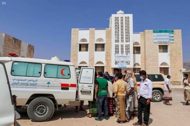 بدعم من السعودية مشروع صحي ينهي معاناة 18 ألف يمني في جزيرة سقطرى