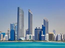 ابتداء من 24 ديسمبر أبوظبي تبدأ رفع الطاقة الاستيعابية للأنشطة الاقتصادية والسياحية وتستقبل المسافرين