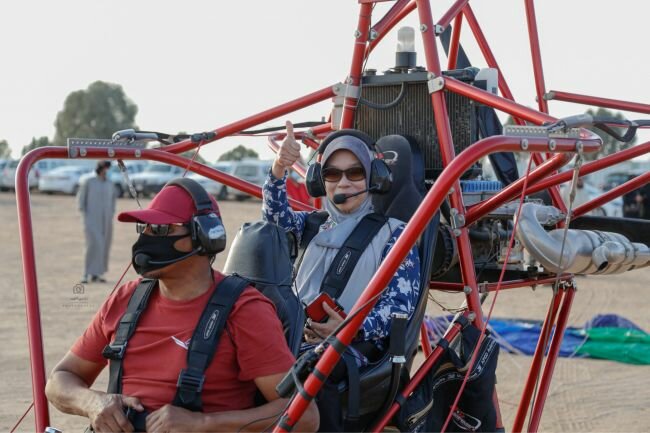 بحضور ممثل الجالية الماليزية ... دايموند التطوعية تقوم بزيارة لمركز سماء القصيم للطيران