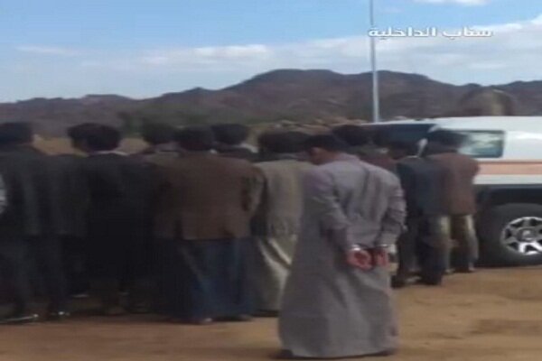 القبض على 23 متسلل عبر الحدود في عسير