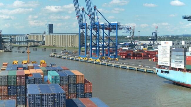 انخفاض الصادرات من المملكة المتحدة إلى الاتحاد الأوروبي بنسبة 68٪ منذ خروج بريطانيا من الاتحاد الأوروبي انخفاض الصادرات من المملكة المتحدة إلى الاتحاد الأوروبي بنسبة 68٪ منذ خروج بريطانيا من الاتحاد الأوروبي