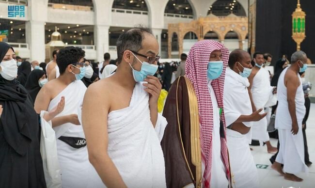 40 مطوفاً يخدمون ضيوف الرحمن بالمسجد الحرام