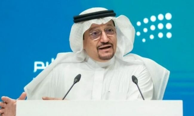 وزير التعليم: المعلمون والمعلمات قلب التعليم النابض وشركاء التطوير والنجاح