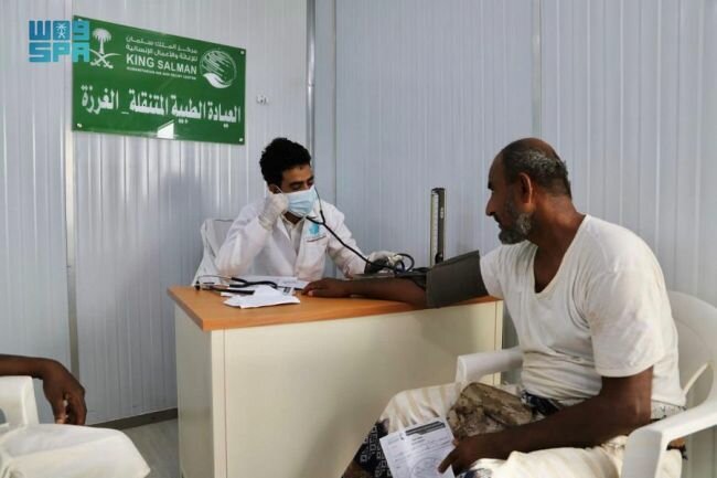 أكثر من 360 مستفيدا من العيادات الطبية المتنقلة لمركز الملك سلمان للإغاثة في حرض خلال أسبوع