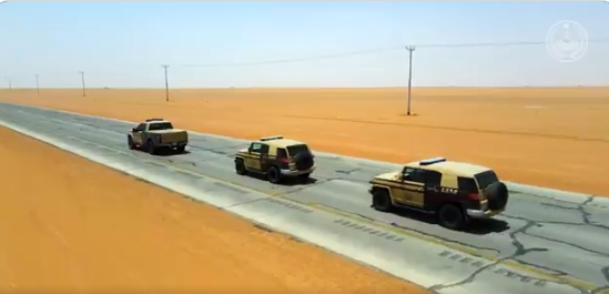 القوات الخاصة للأمن البيئي تضبط (33) مخالفًا لنظام البيئة لقيامهم بنقل الرمال وتجريف التربة