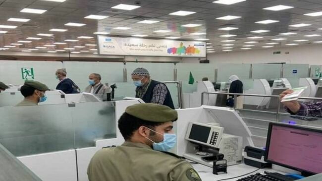 الجوازات توضح آلية وطريقة القيام بالإبلاغ عن مخالفي أنظمة الإقامة في المملكة