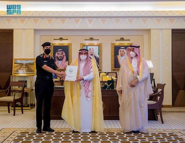 أمير القصيم يتسلّم تقرير أعمال ومنجزات إدارة العمليات المشتركة بإمارة المنطقة