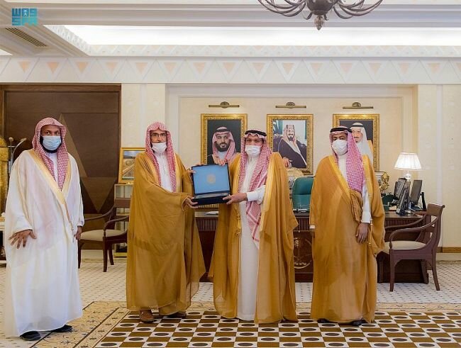أمير القصيم يستقبل نائب وزير الشؤون الإسلامية والدعوة والإرشاد