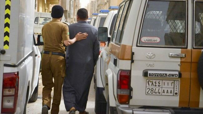 ضبط (15399) مخالفًا لأنظمة الإقامة والعمل وأمن الحدود خلال أسبوع