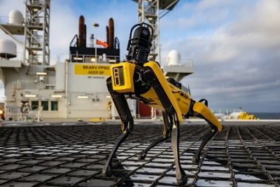 إيكر بي بيه وكوجنايت تقودان نشر الروبوتات في عرض البحر لتحويل قطاع النفط والغاز من خلال المهمّات الذاتيّة